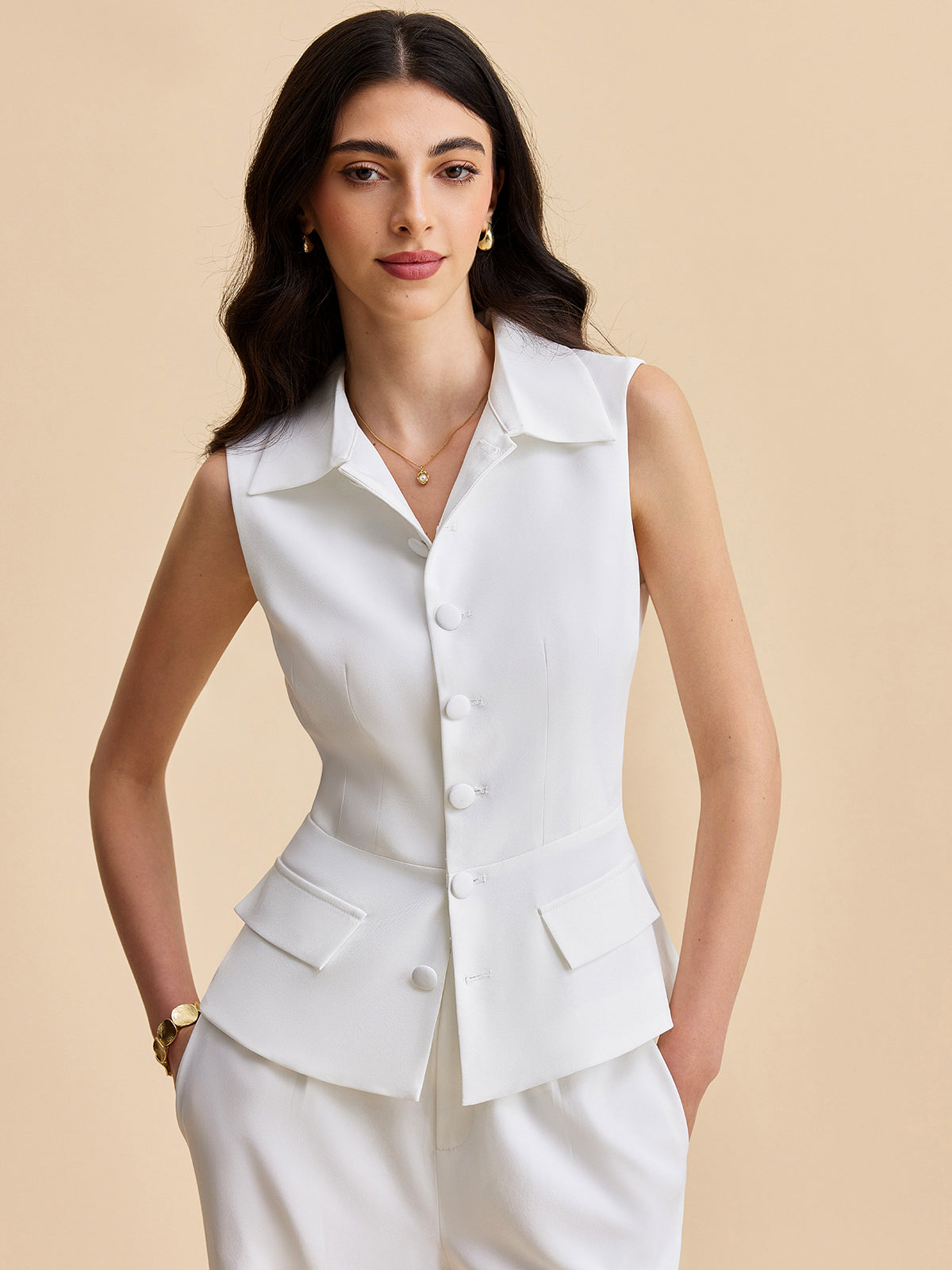 Ensemble sans manches avec pantalon boutonné et poches