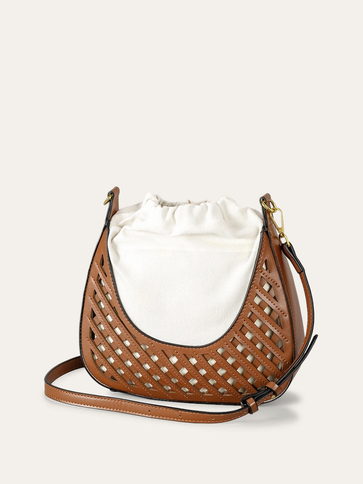 Sac seau en cuir tressé