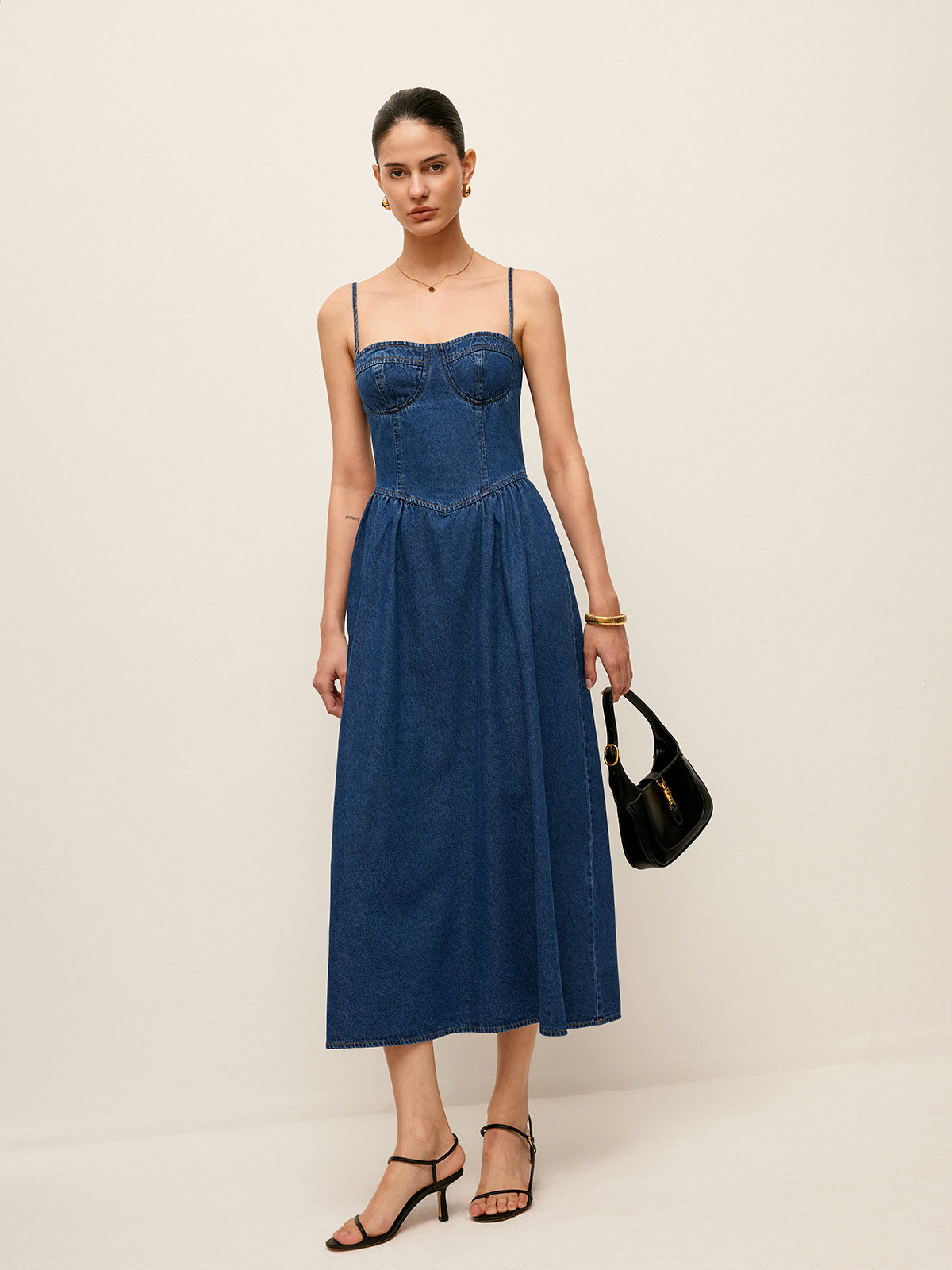 Robe en jean à col cœur