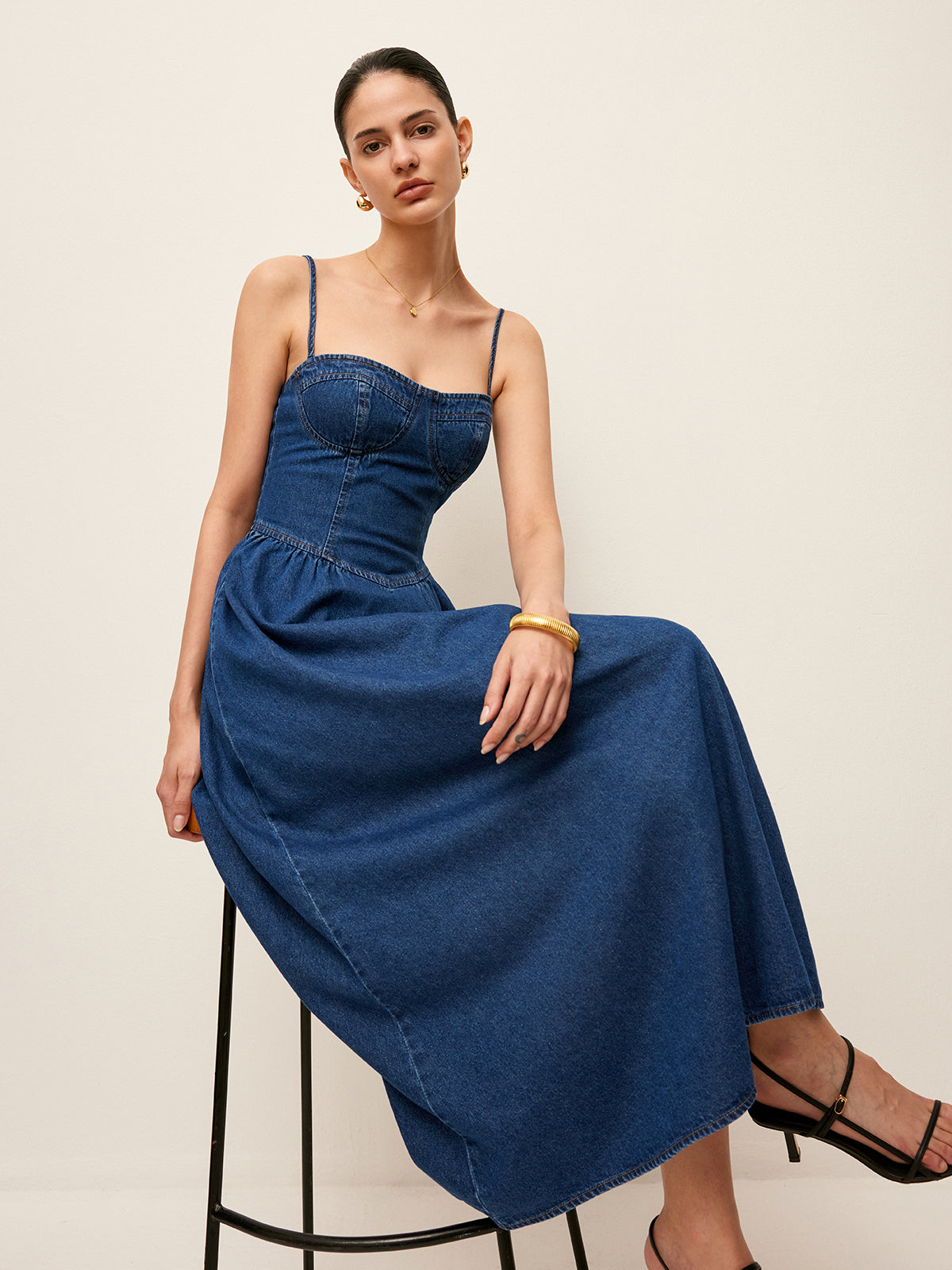 Robe en jean à col cœur