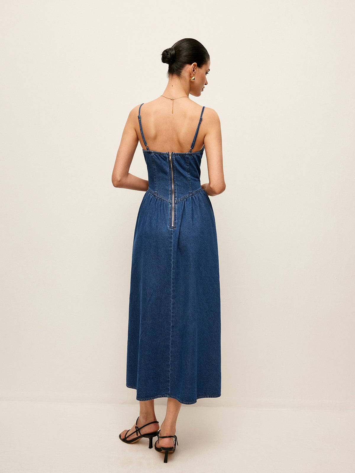 Robe en jean à col cœur