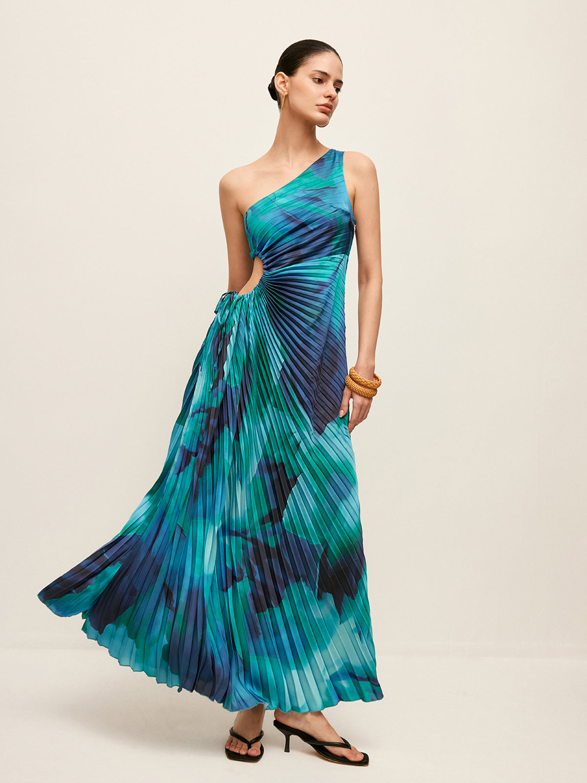Plissiertes One-Shoulder-Kleid mit seitlichem Cut-Out