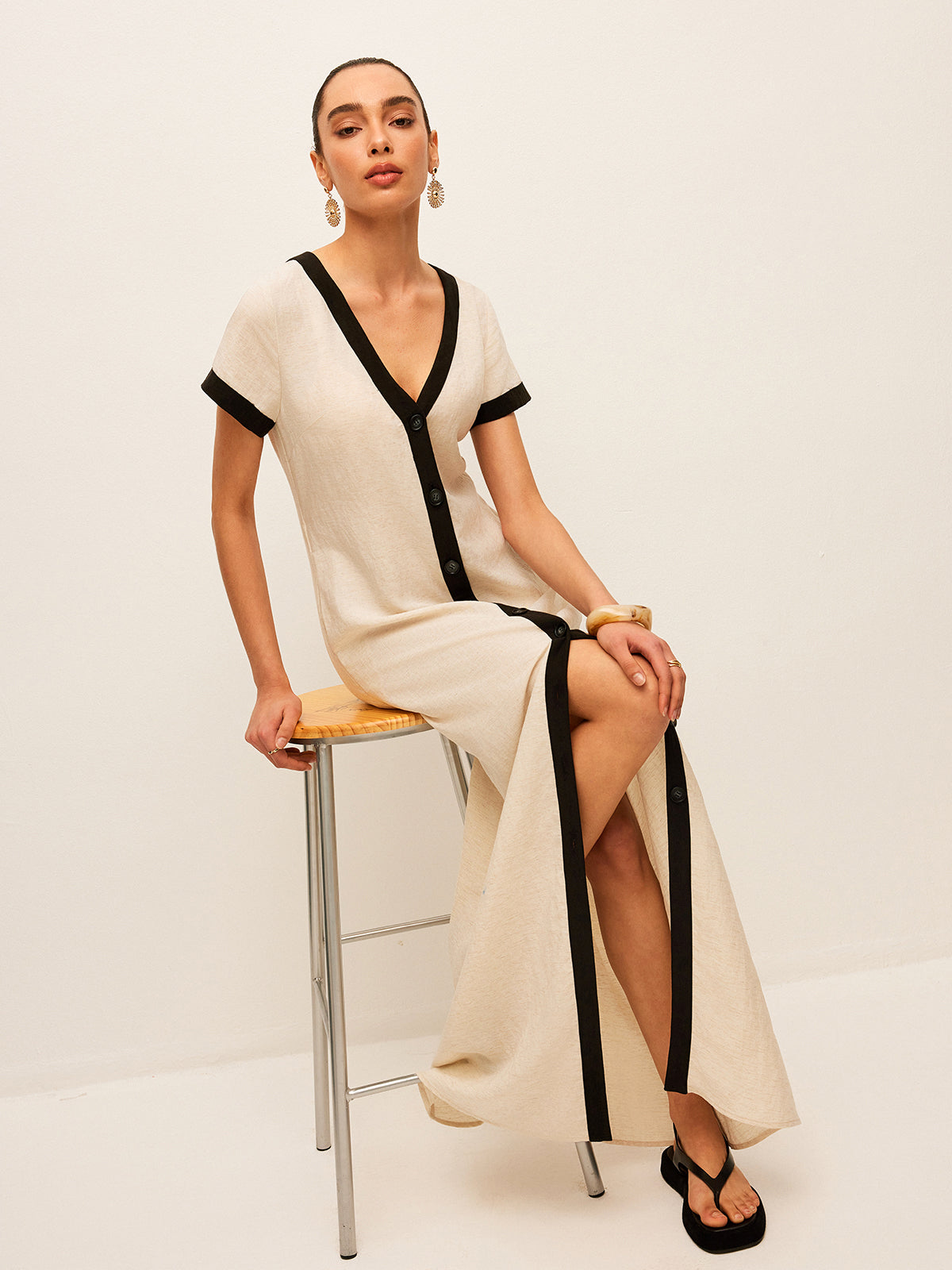 Robe fendue en coton et lin à liseré contrastant