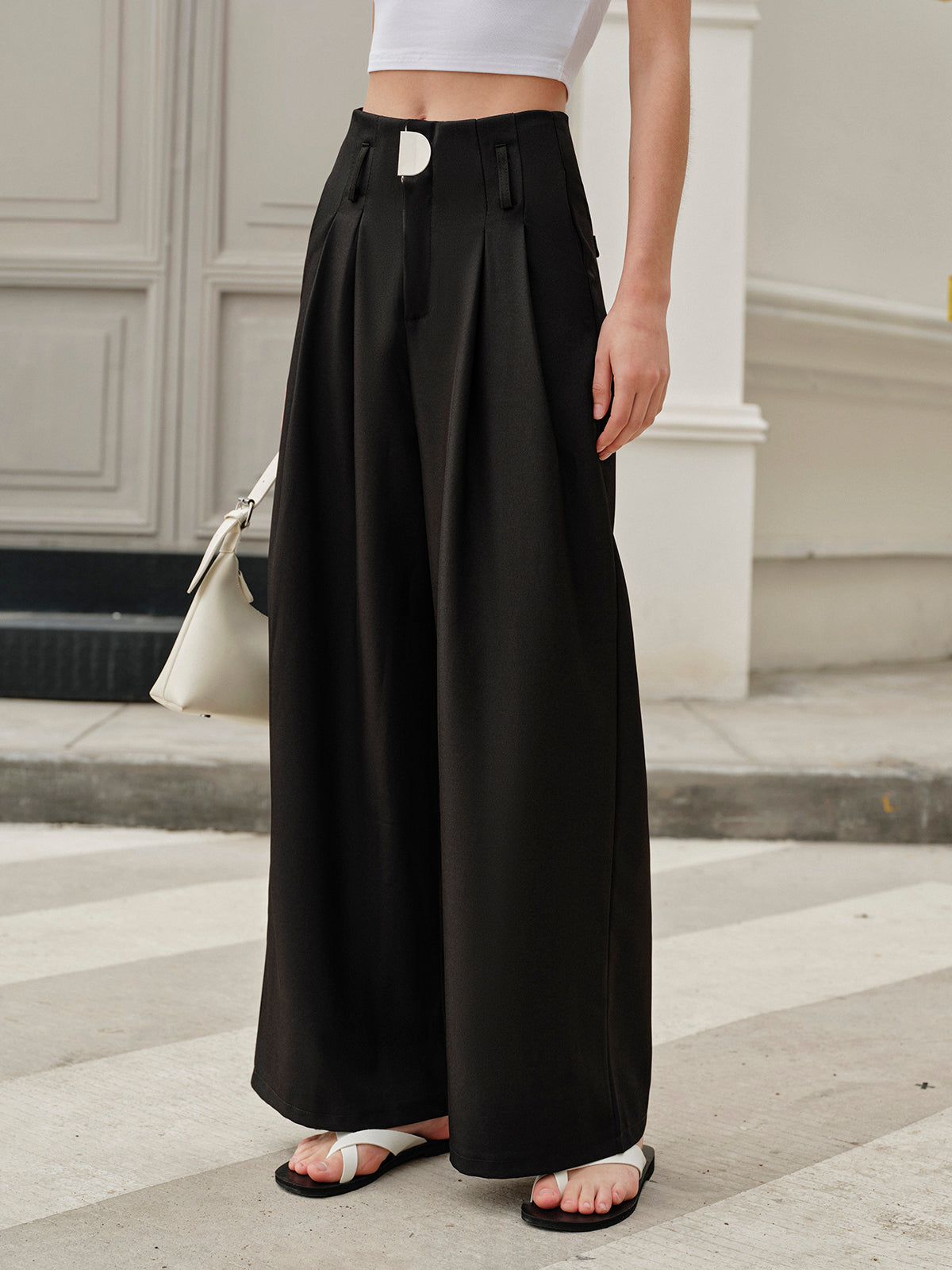 Plissierte Metallhose mit mittlerer Bundhöhe