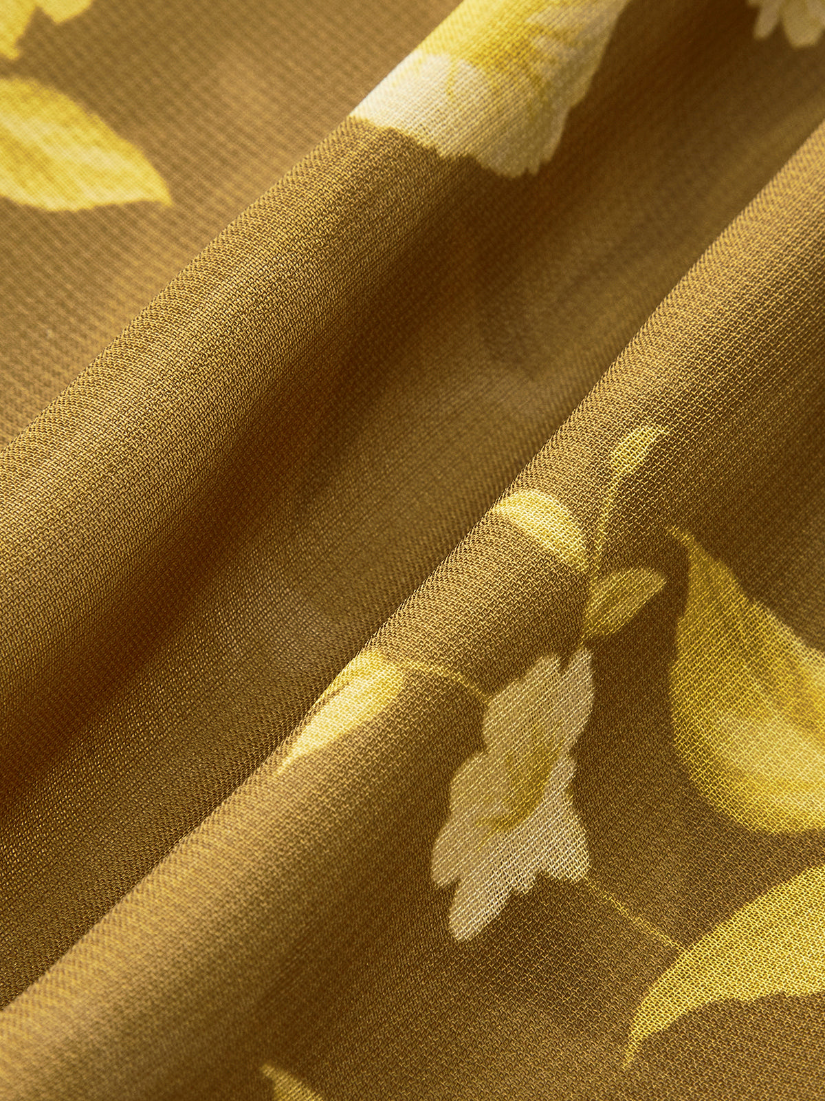 Robe caraco fleurie à volants et ourlet noué au dos