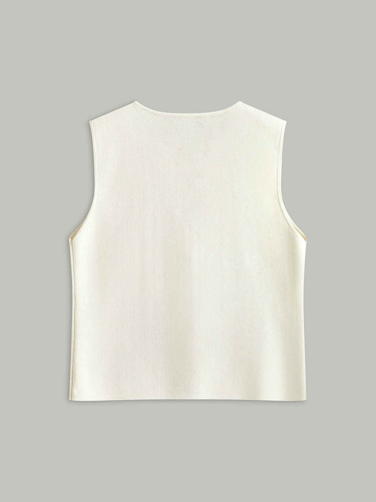 Ärmelloses Top mit Muschelknöpfen