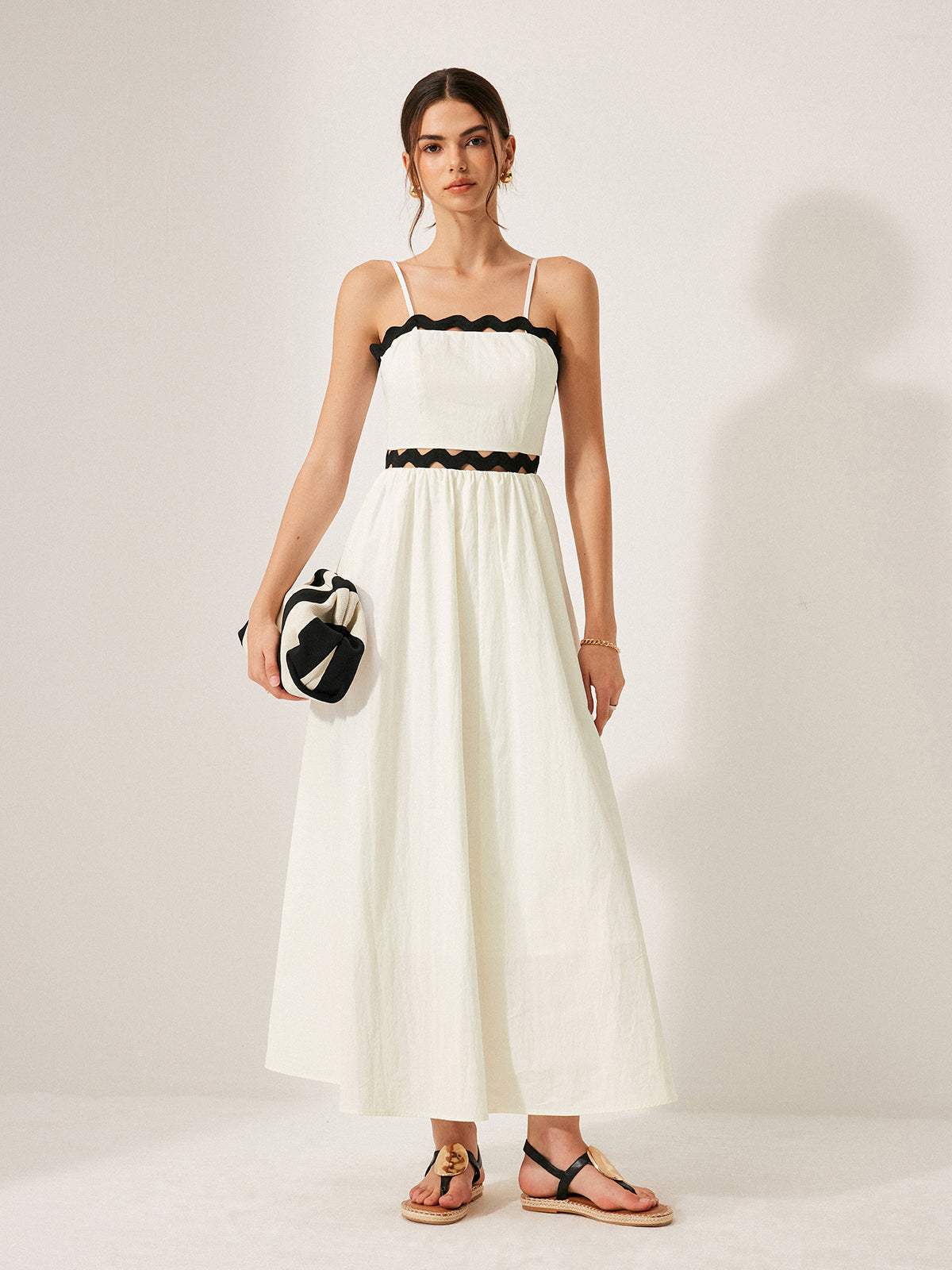 Robe à nouer au dos avec ourlet festonné