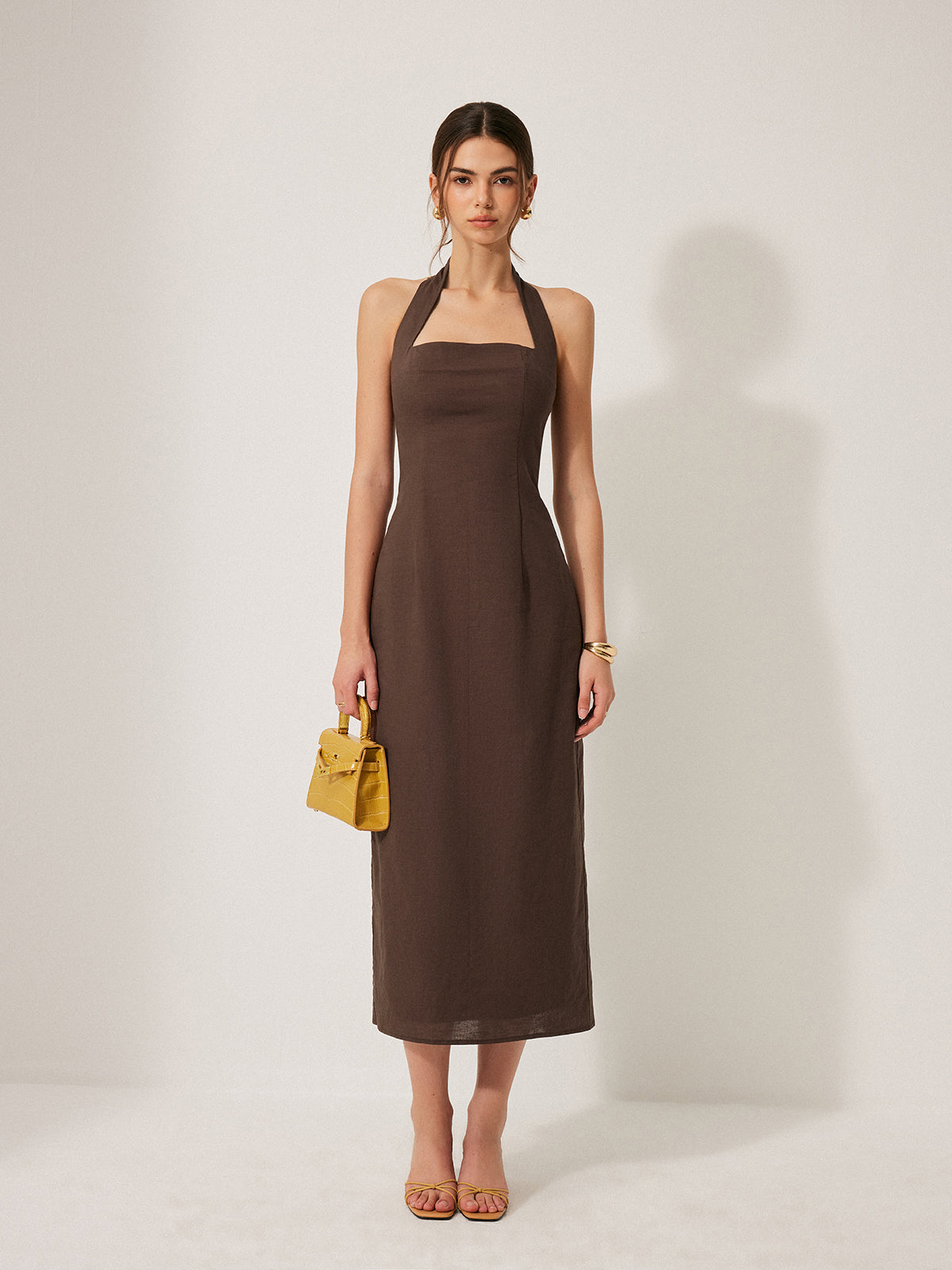 Baumwoll- & Leinen-Neckholderkleid mit Rückenausschnitt und Schlitz
