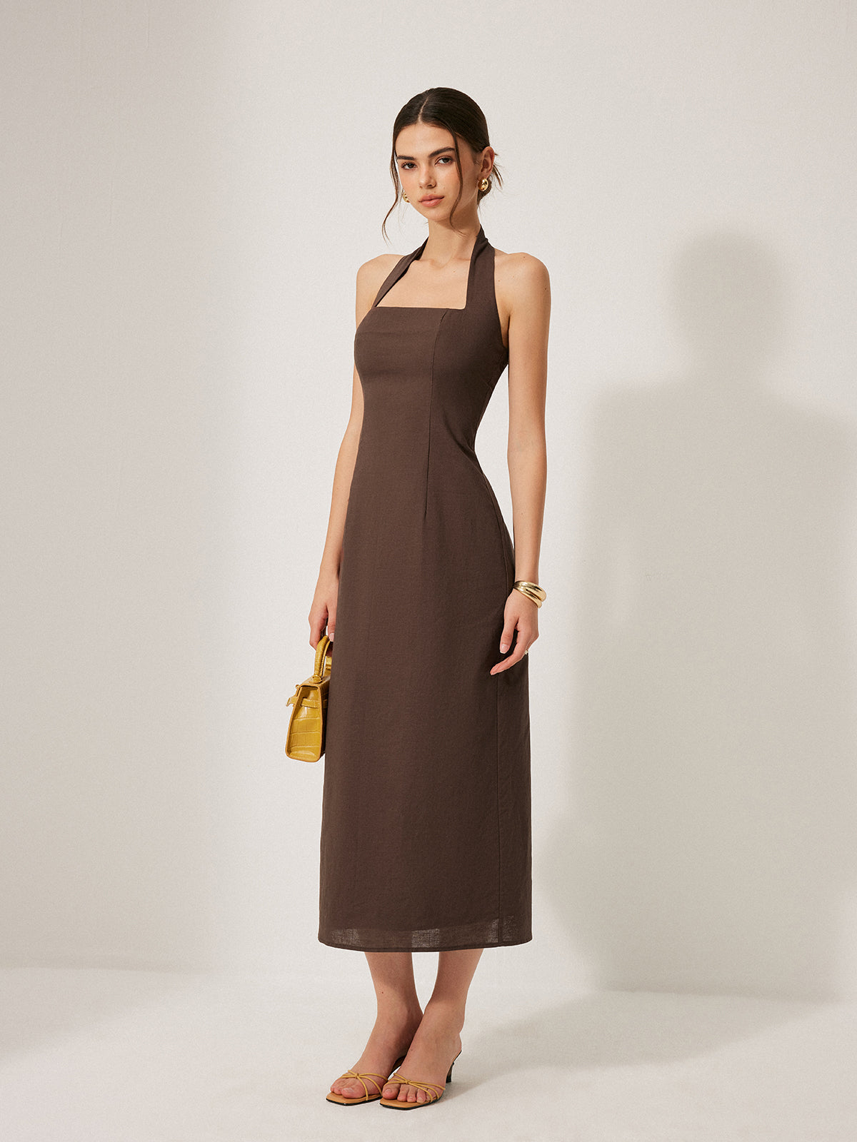 Baumwoll- & Leinen-Neckholderkleid mit Rückenausschnitt und Schlitz