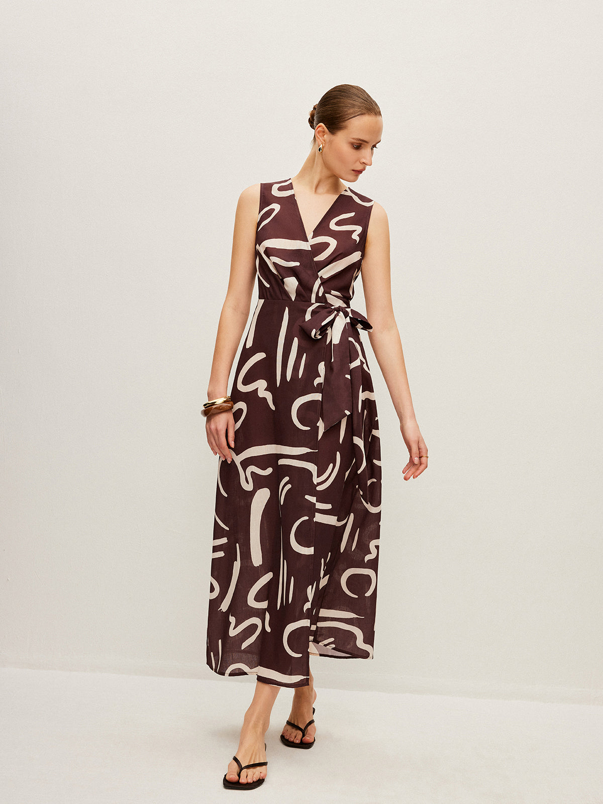 Robe cache-cœur à imprimé abstrait avec taille à nouer