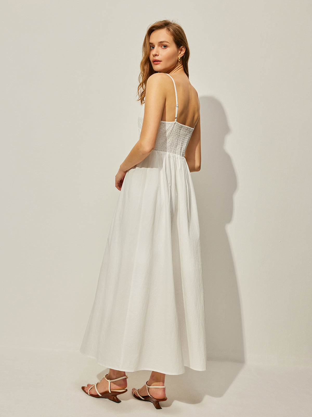 Robe caraco en coton à col en V