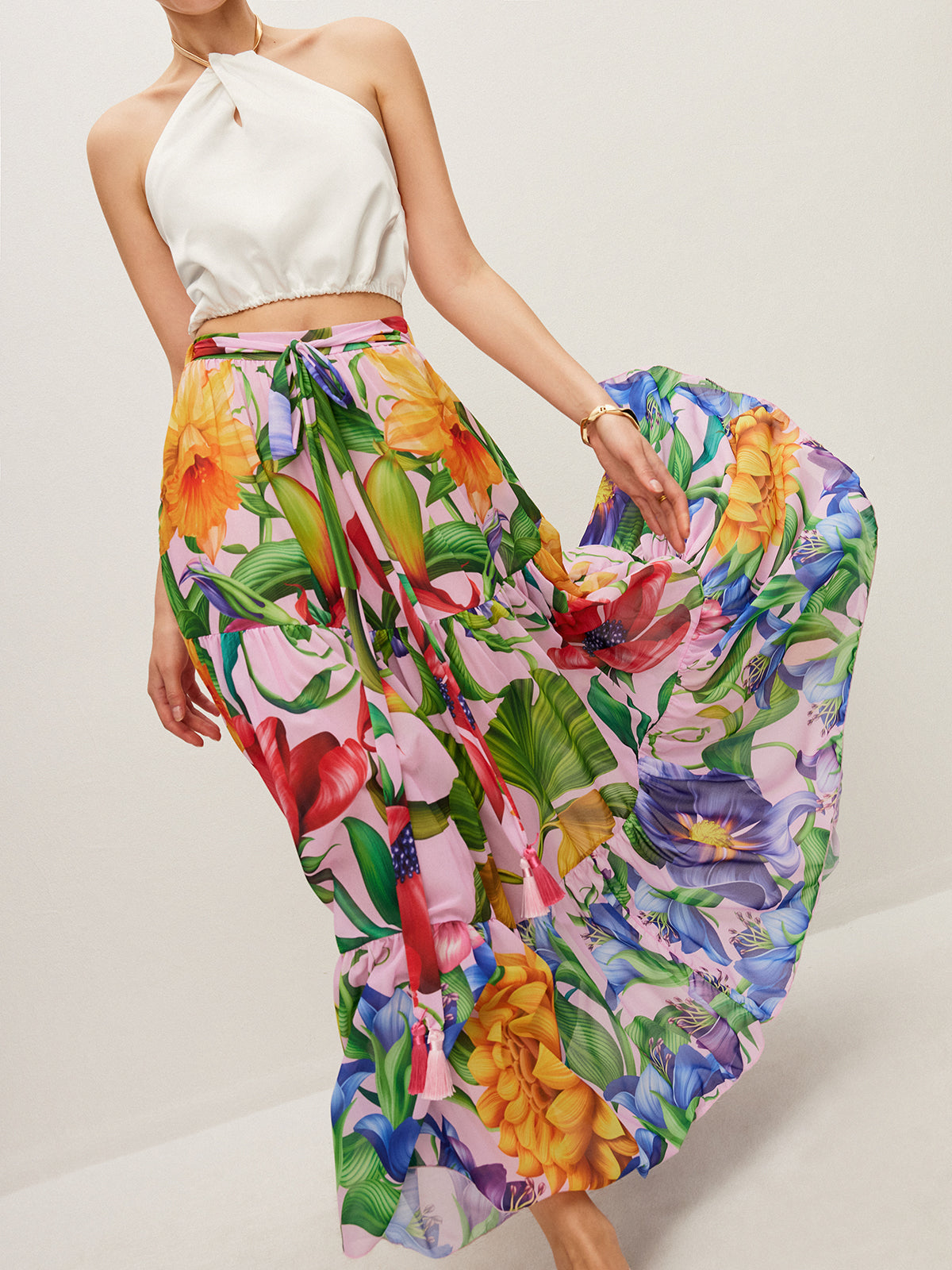 Halbtransparenter Chiffonrock mit Blumenprint und Gürtel