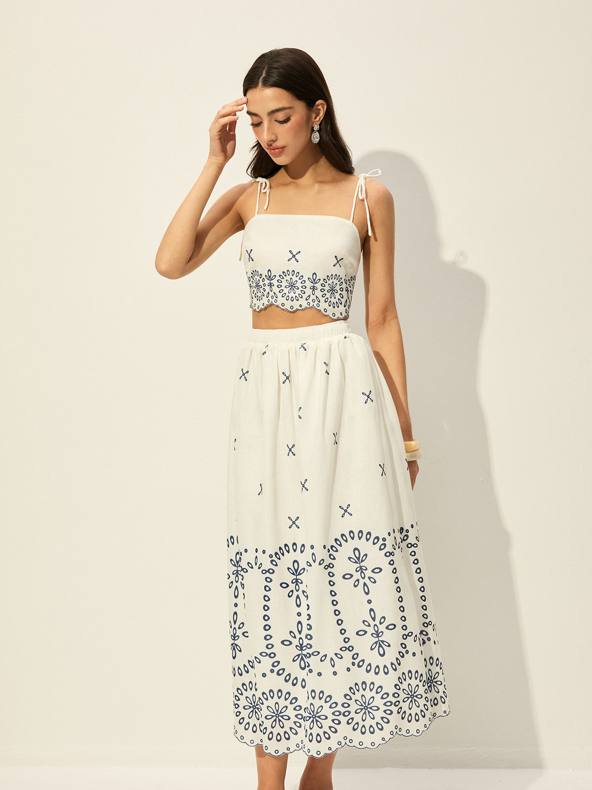 Besticktes Crop-Top mit Rock-Set