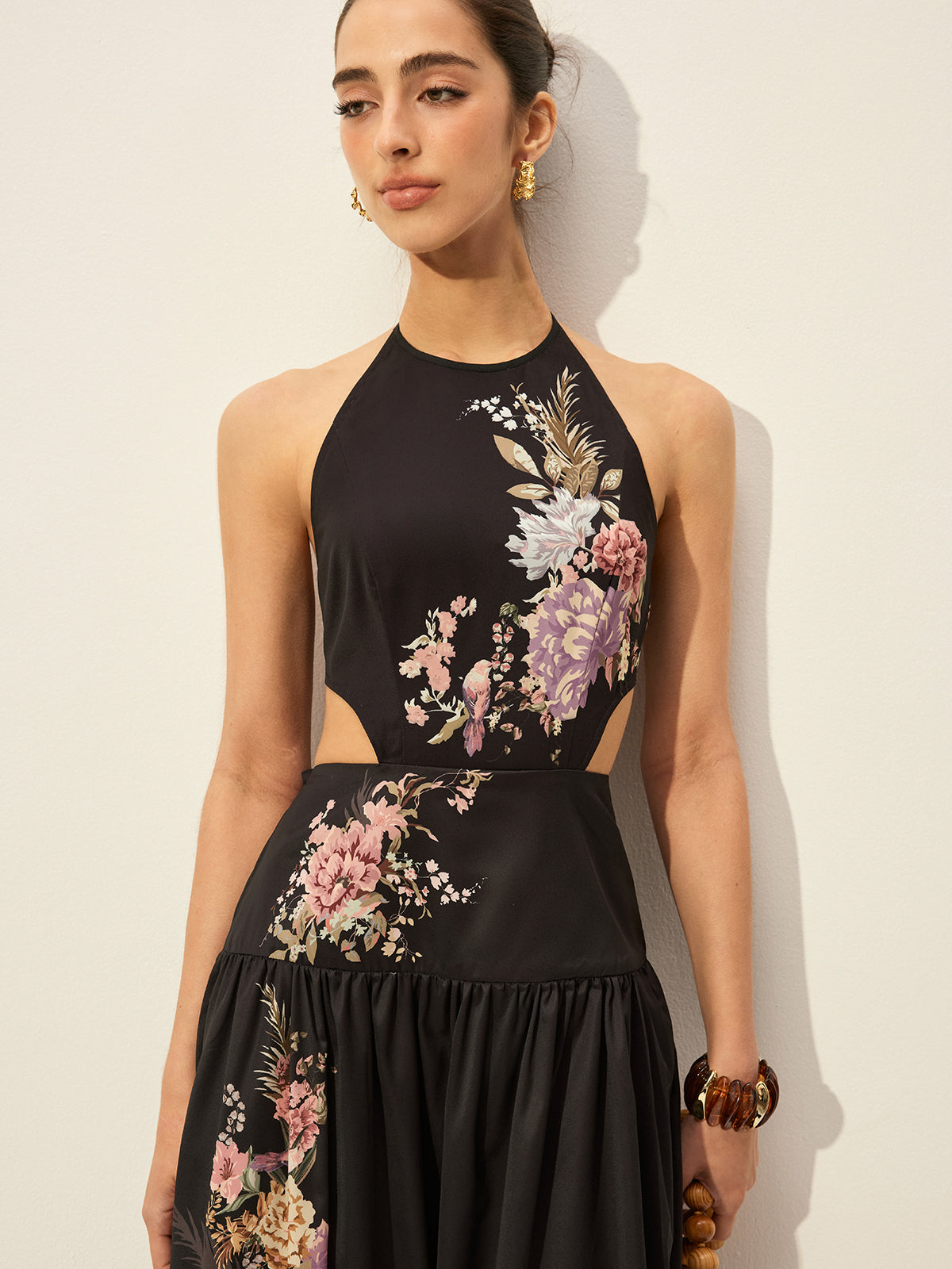 Robe dos nu à imprimé floral avec détails ajourés