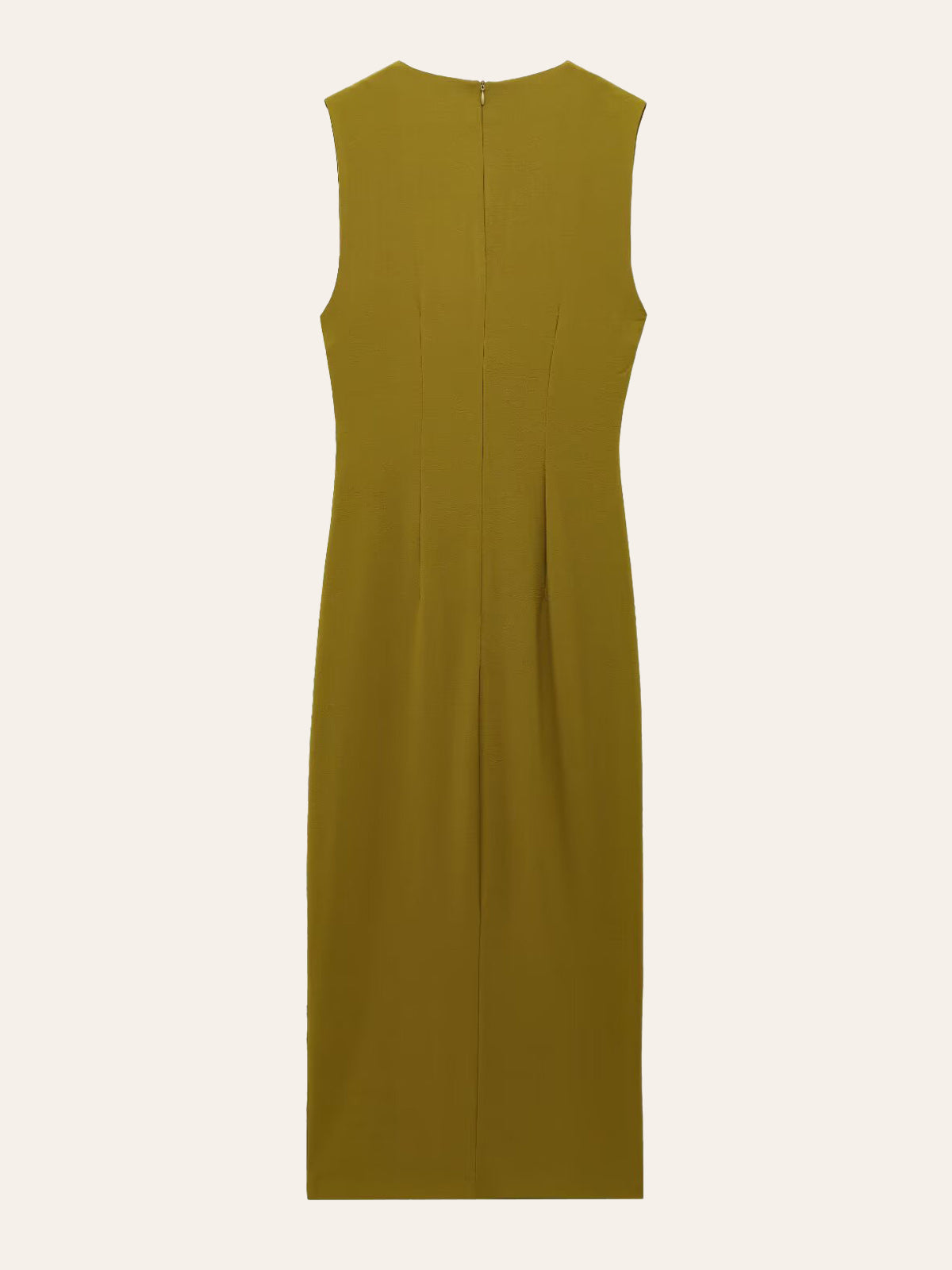 Robe fendue sans manches à taille froncée et détails métalliques