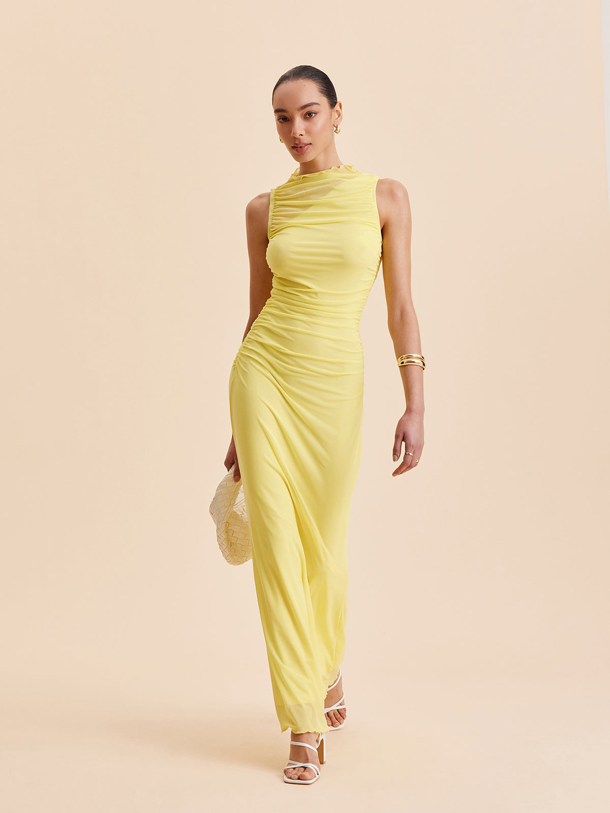 Ärmelloses Kleid mit Raffungen aus Mesh