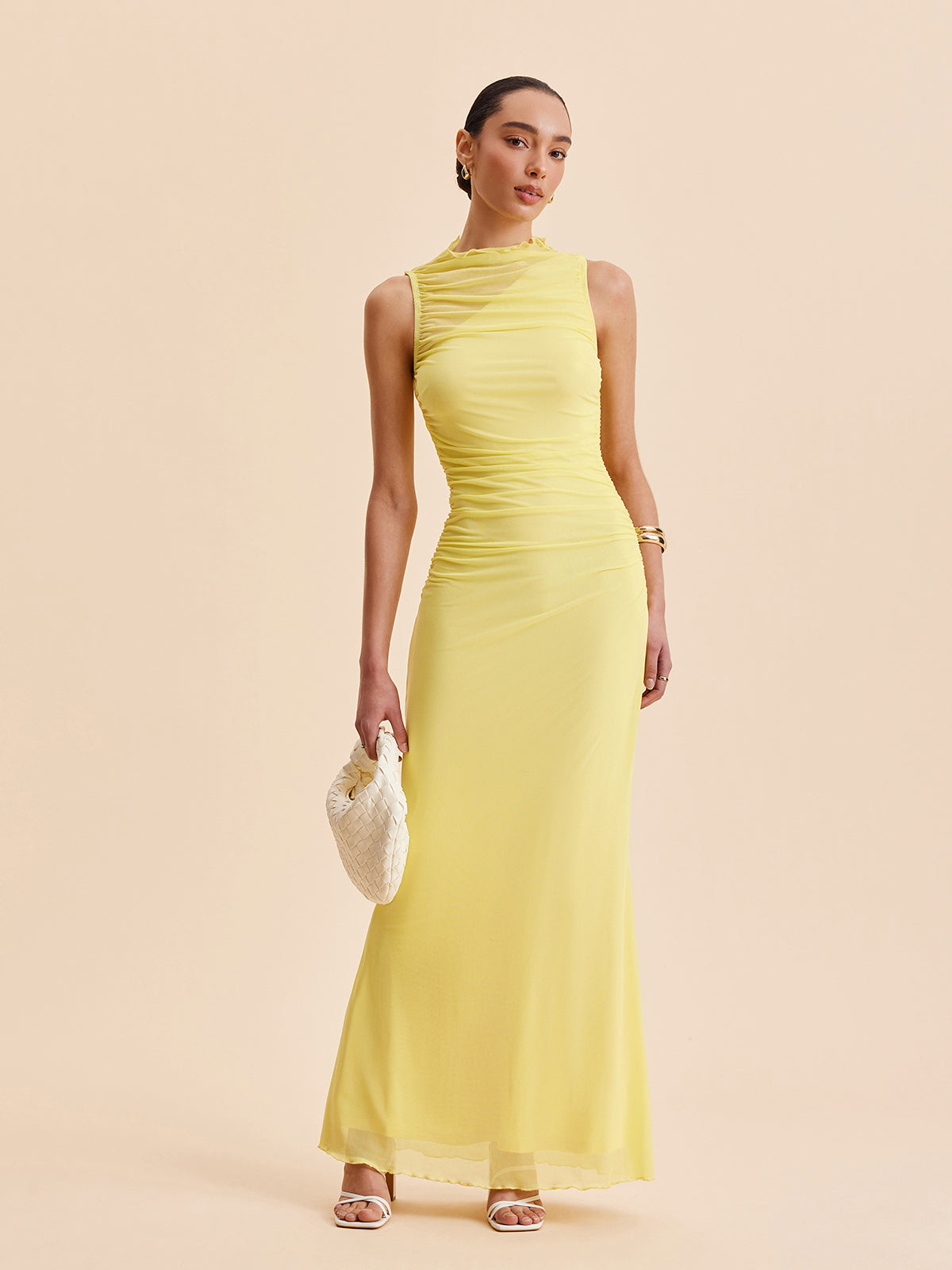 Ärmelloses Kleid mit Raffungen aus Mesh