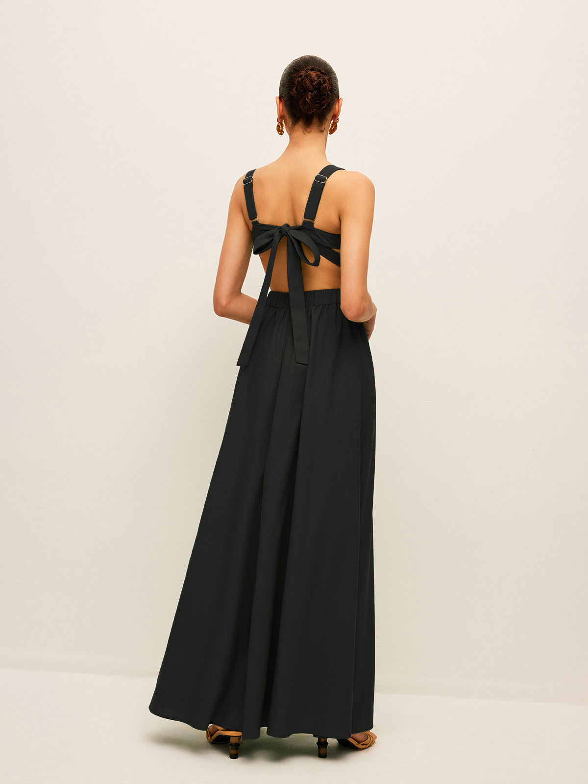 Robe en coton et lin avec nœud dans le dos