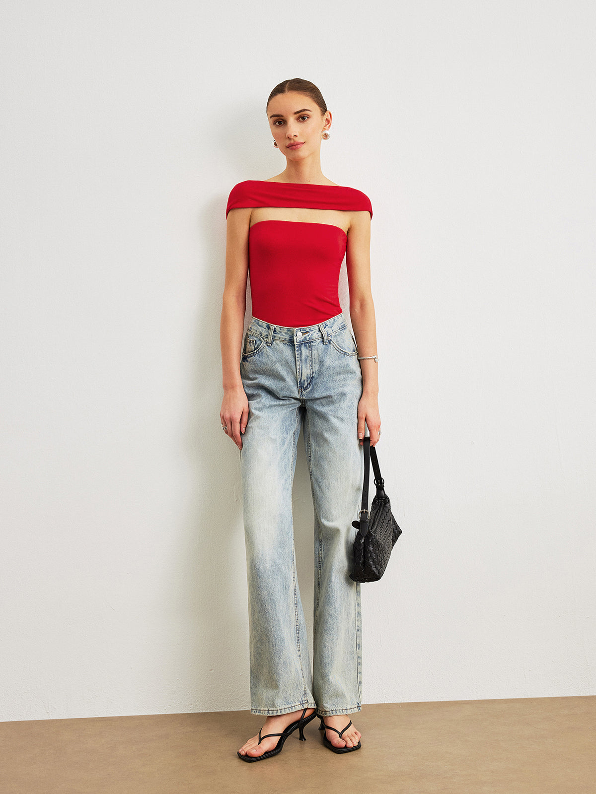 Haut dos nu à épaules dénudées