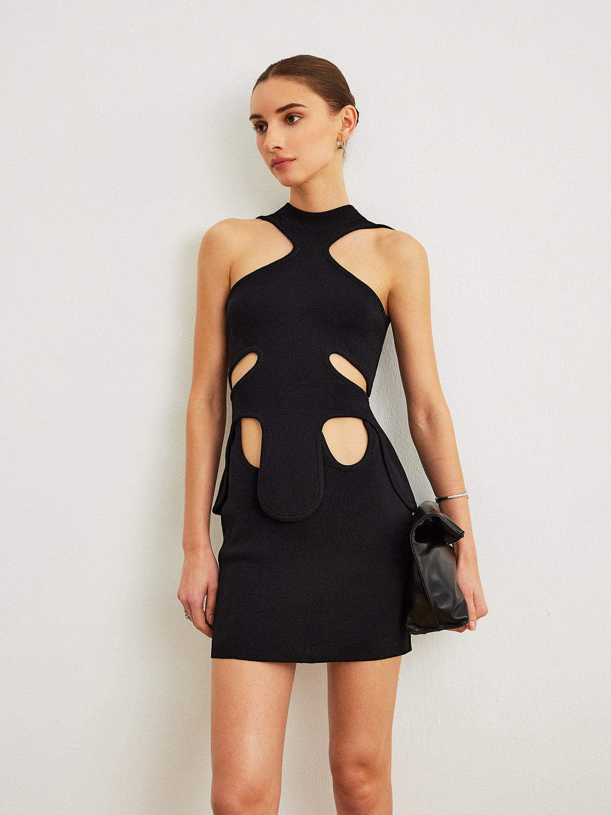 Robe dos nu ajourée