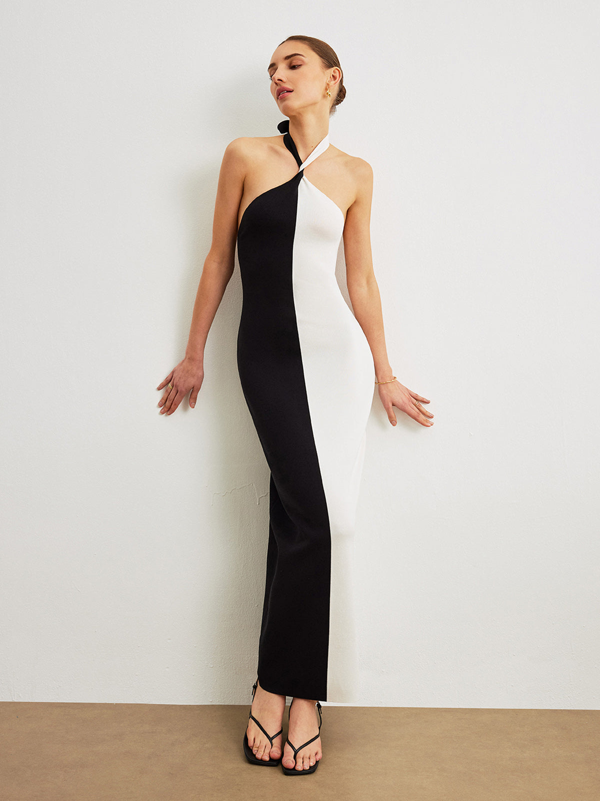 Robe longue dos nu nouée à blocs de couleur