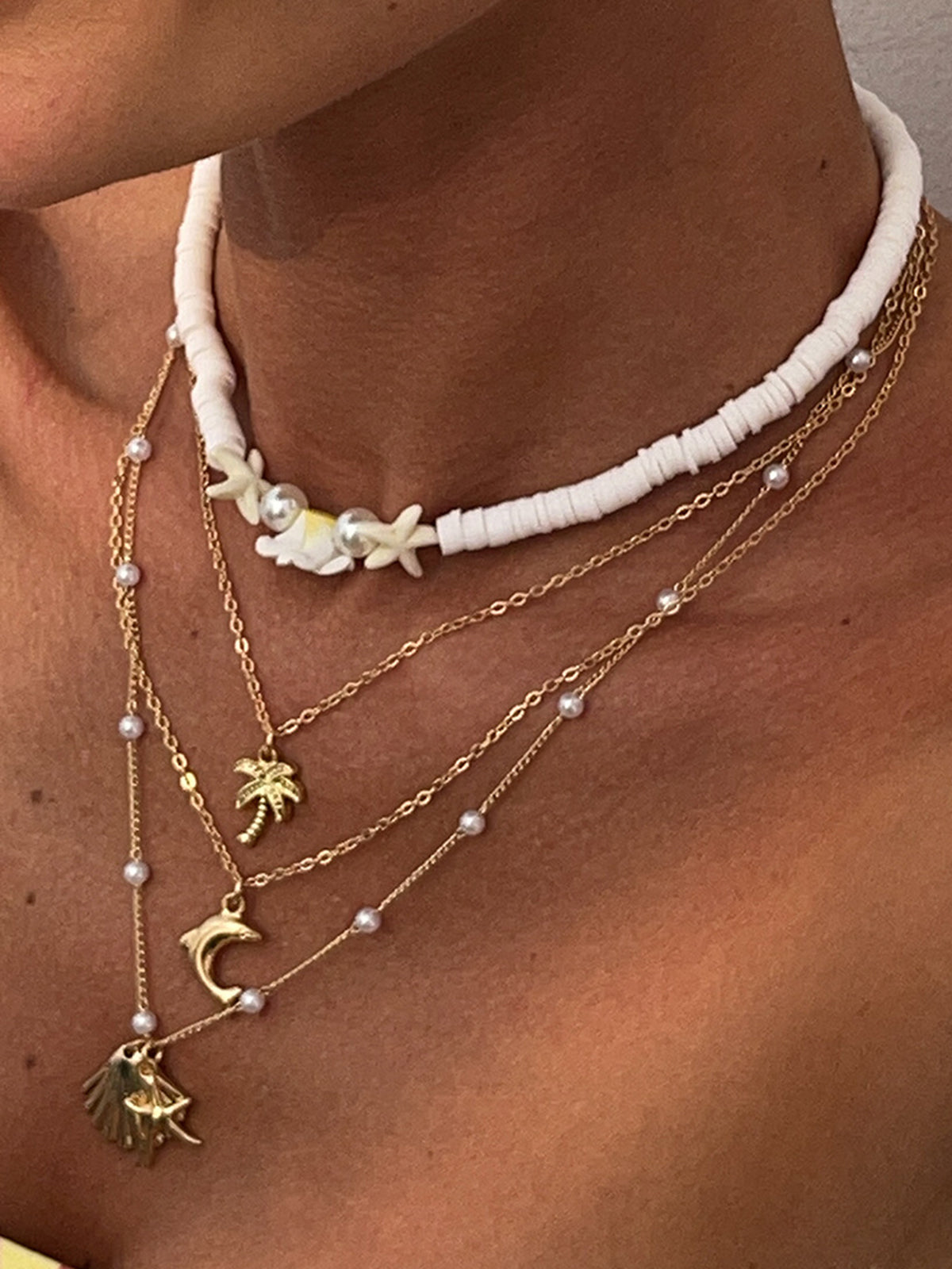 Collier multicouche style plage en alliage