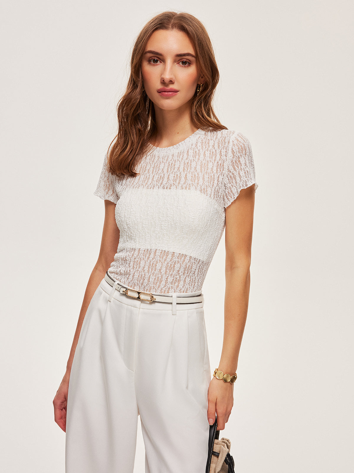 T-shirt avec empiècement en dentelle semi-transparente