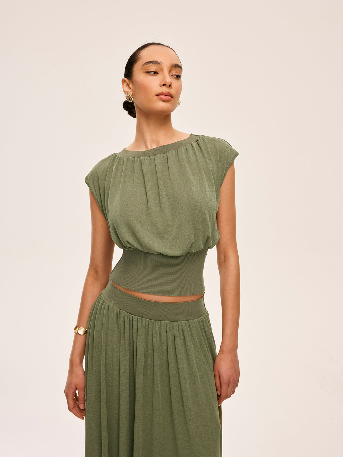 Set aus Oberteil mit geraffter Taille und schwingendem Rock
