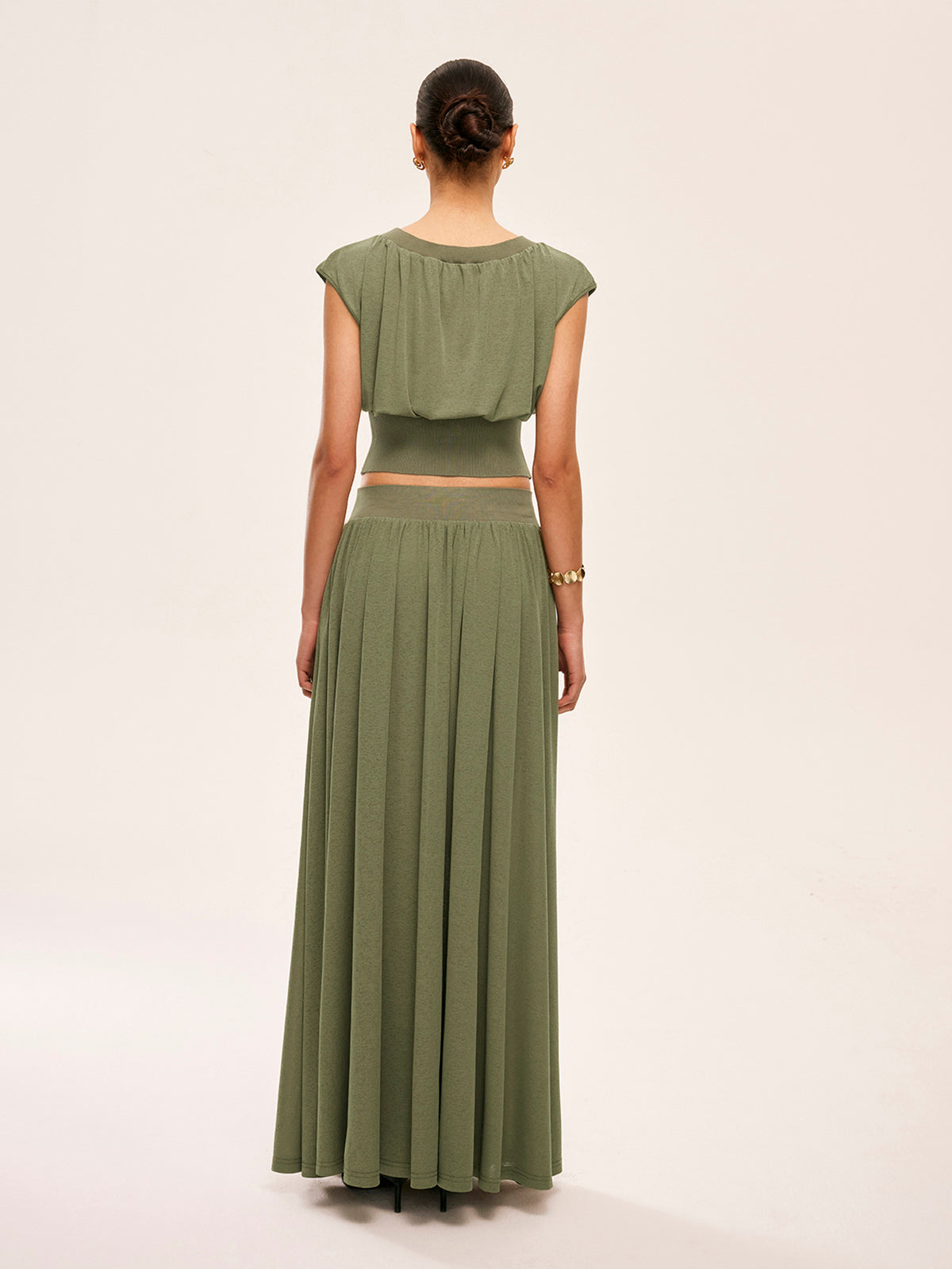 Ensemble haut à taille froncée et jupe fluide