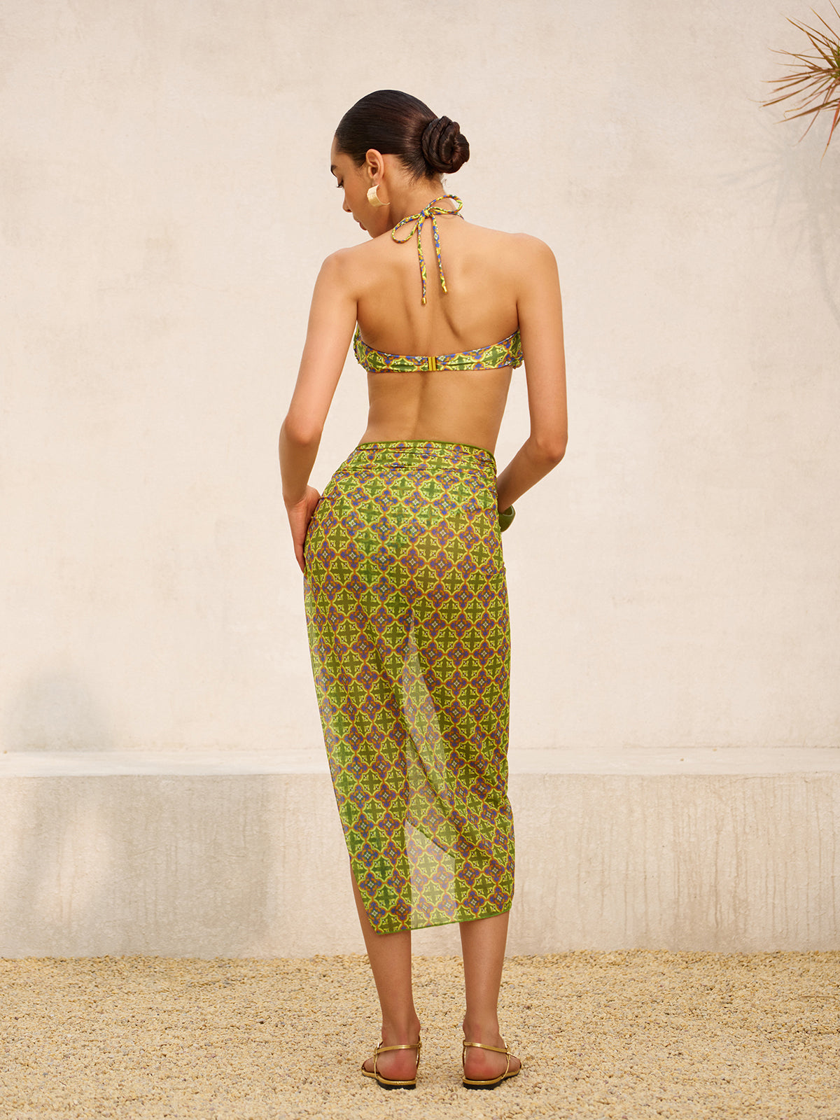 Strandkleid aus Netzgewebe mit Retro-Print und Bindegürtel