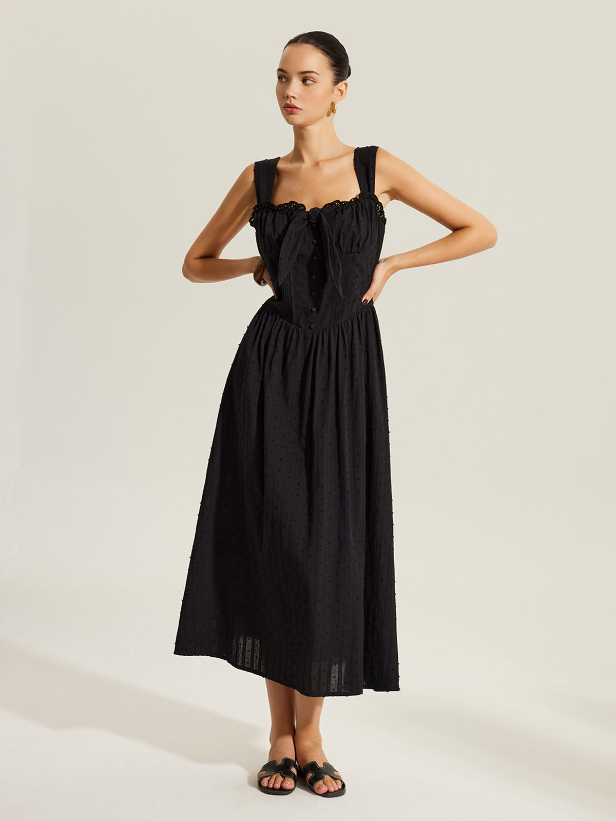Baumwollkleid mit Herzausschnitt