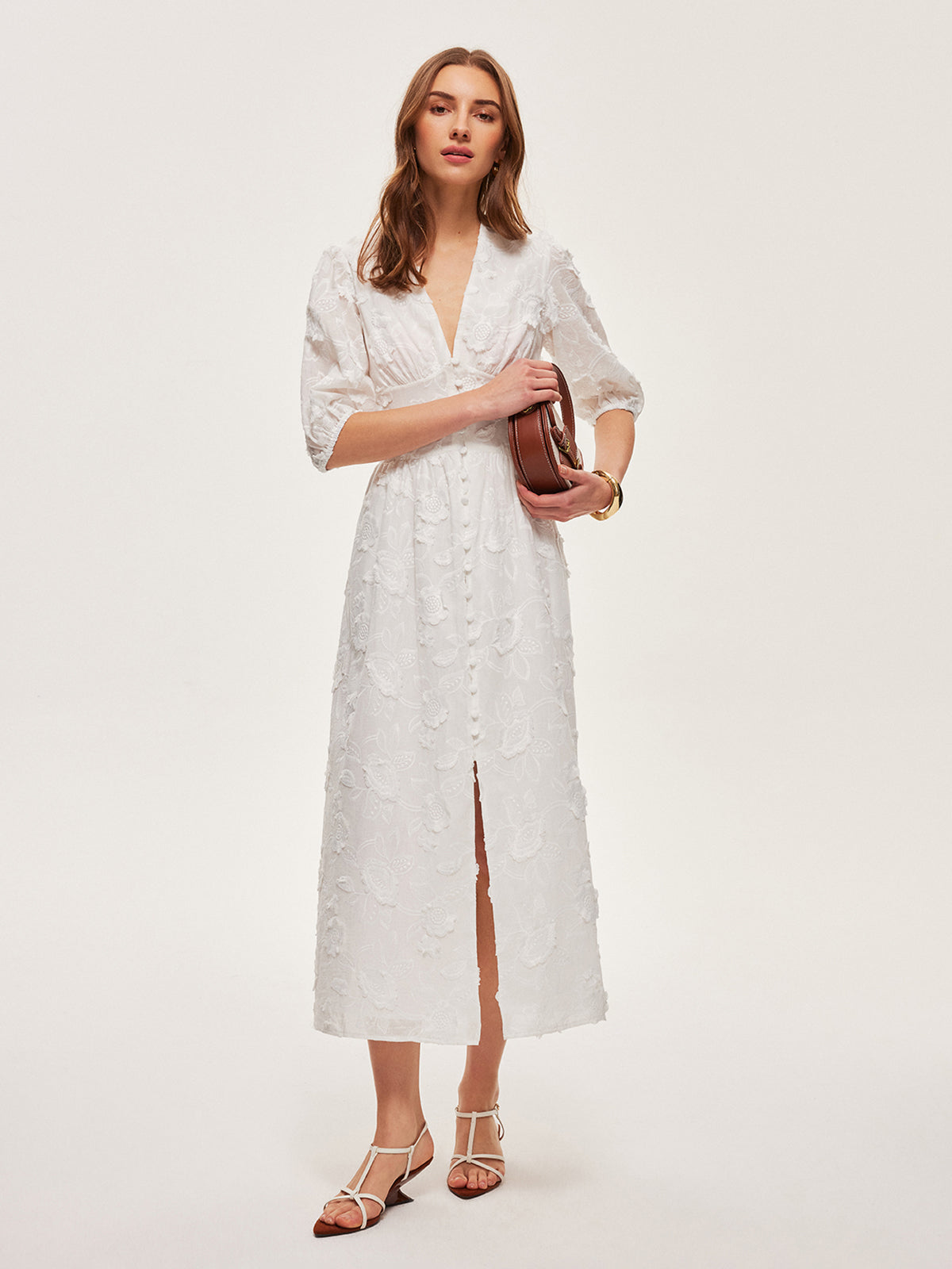 Baumwollkleid mit Stickerei und Knopfleiste