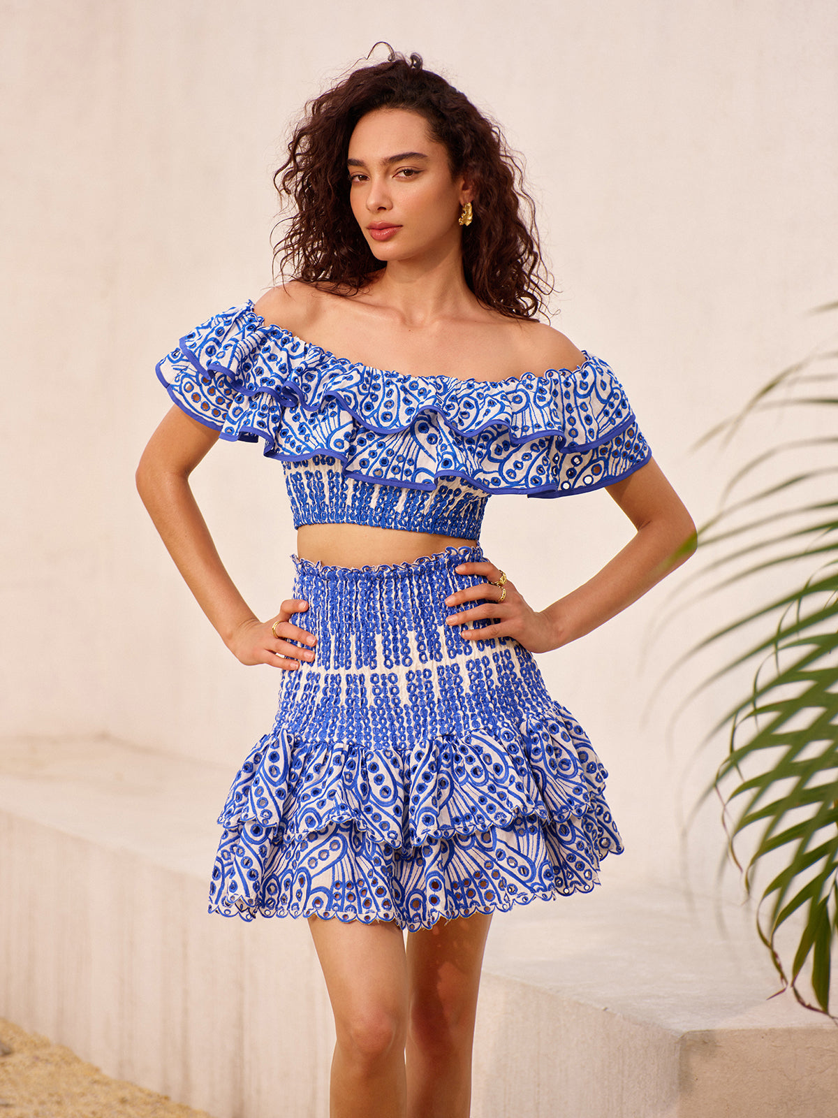 Ensemble jupe à volants et haut Bardot