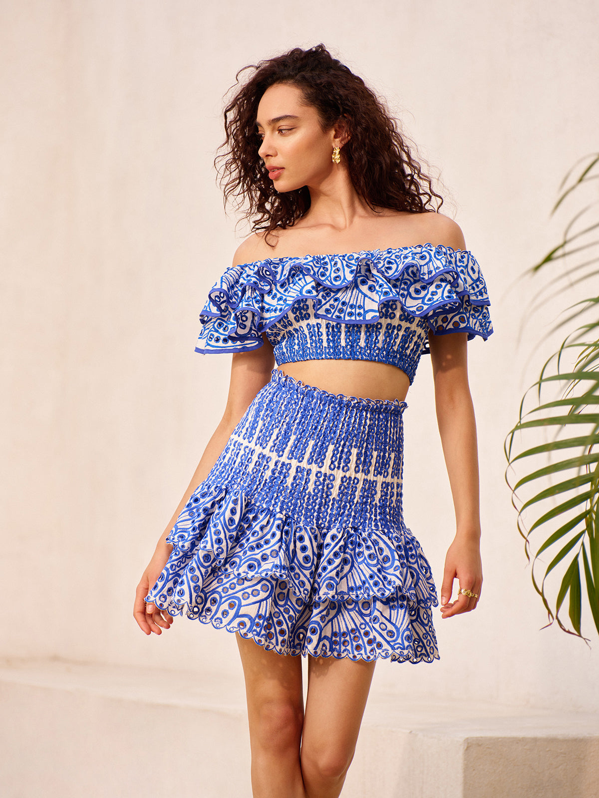 Ensemble jupe à volants et haut Bardot