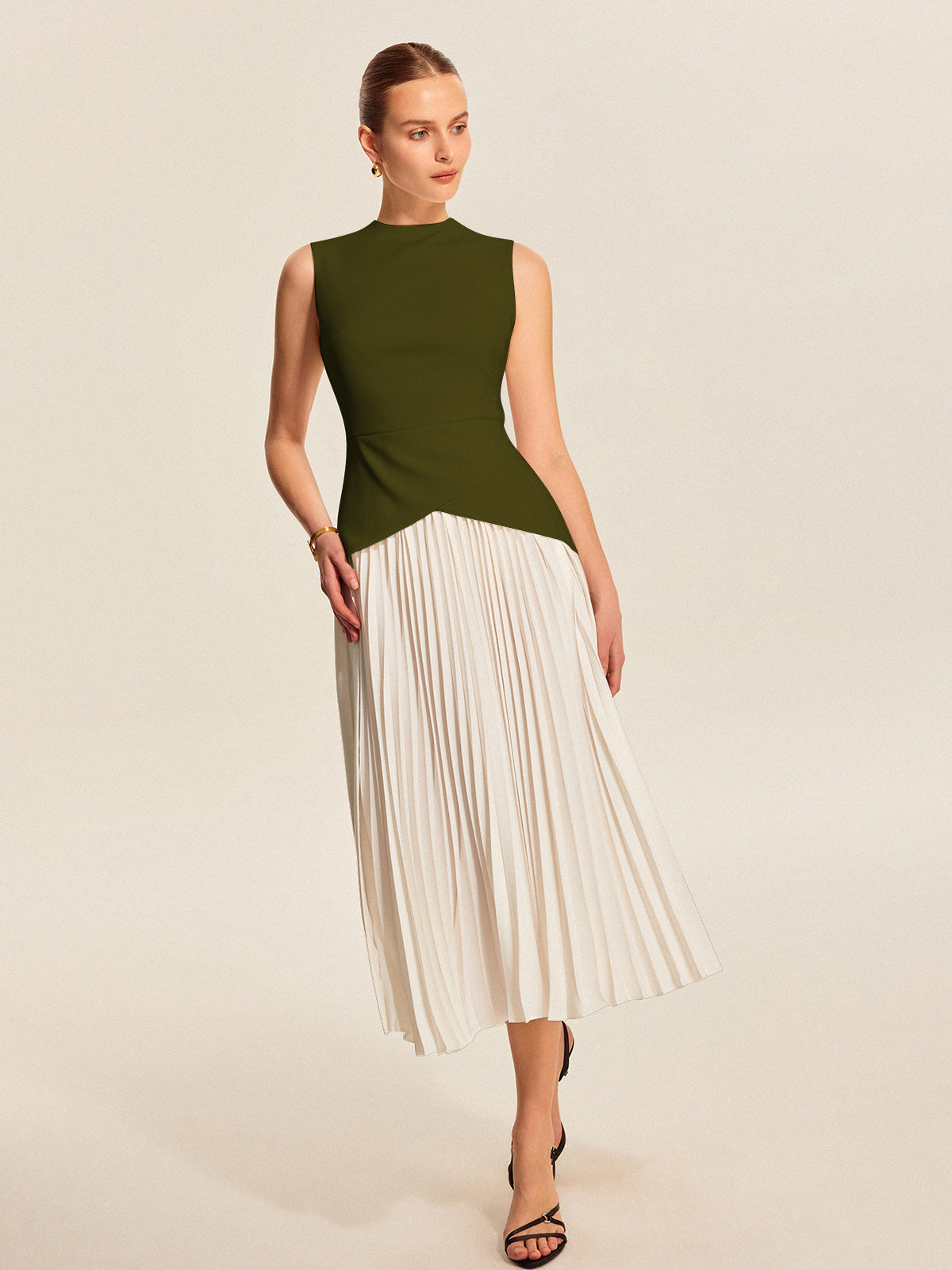 Sleeveless Pleated Dress