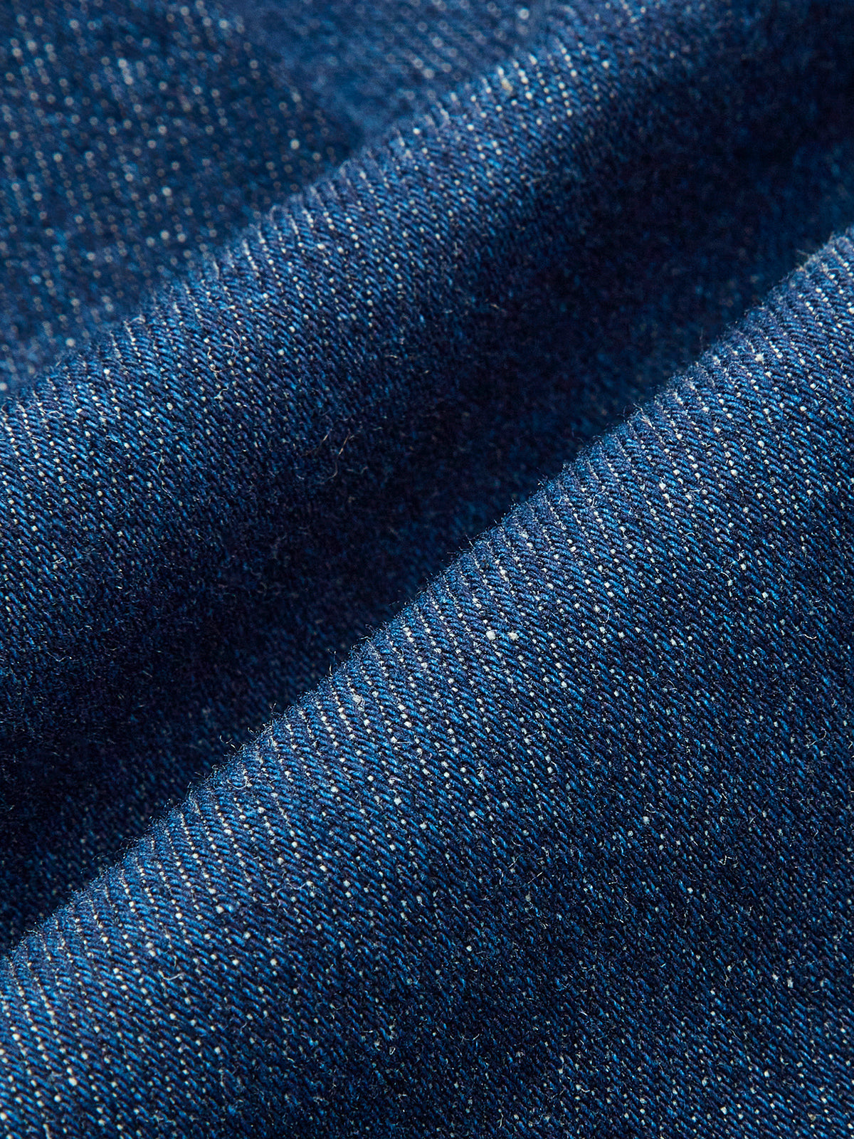Denim-Kleid mit überkreuztem Rückenausschnitt und ausgestelltem Saum