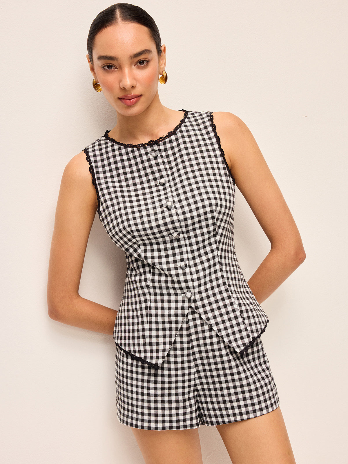 Gingham-Knopfleisten-Oberteil und Shorts-Set