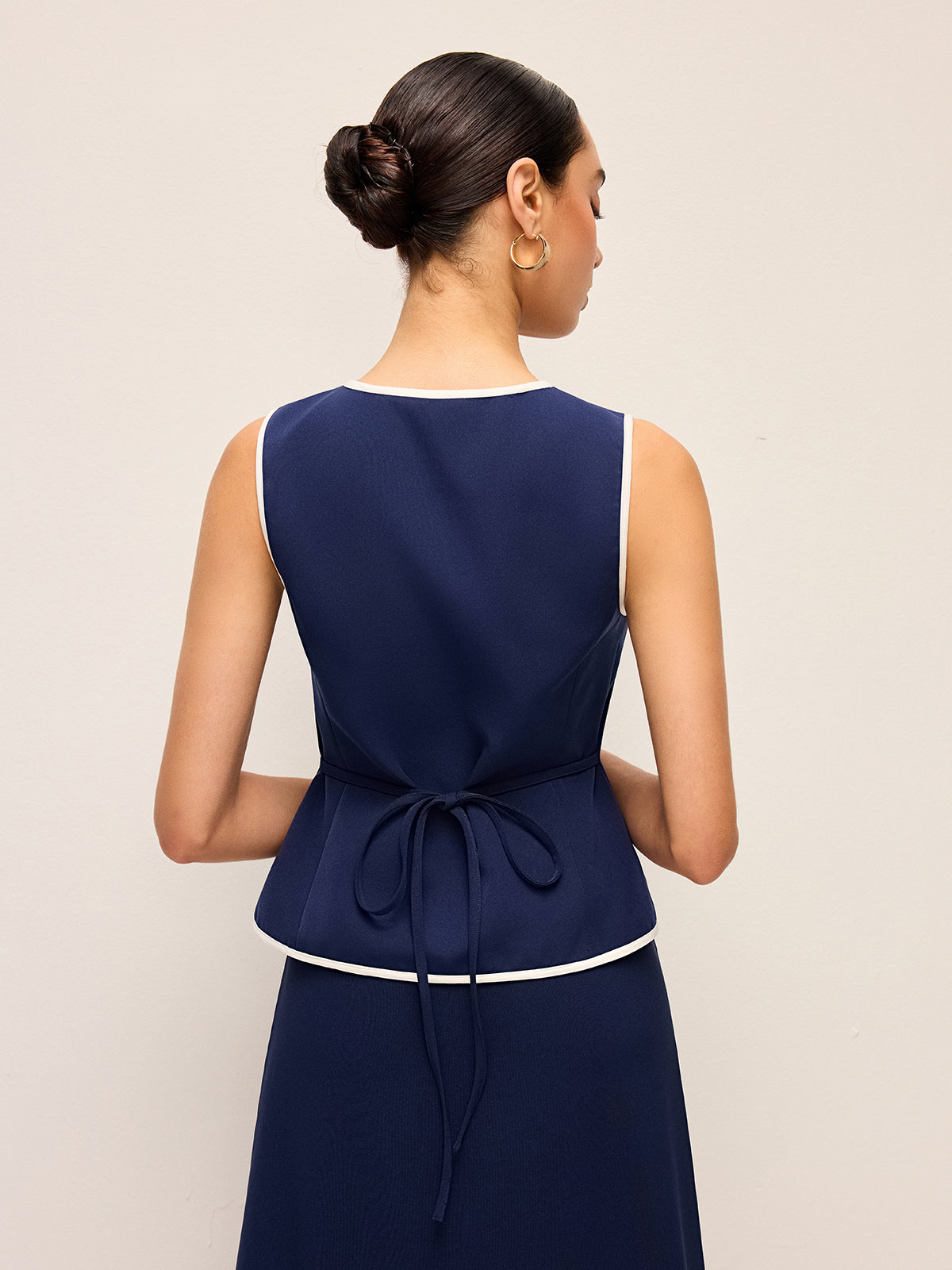 Contrast Trim V-Neck Vest Top With Back Tie