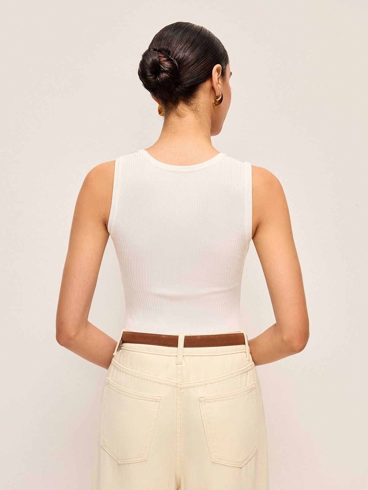 Stricktop mit transparenten Mesh-Details