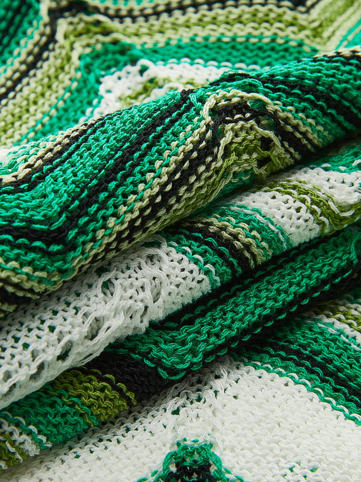 Midikleid aus Strick mit Chevron-Muster und Bindeträgern