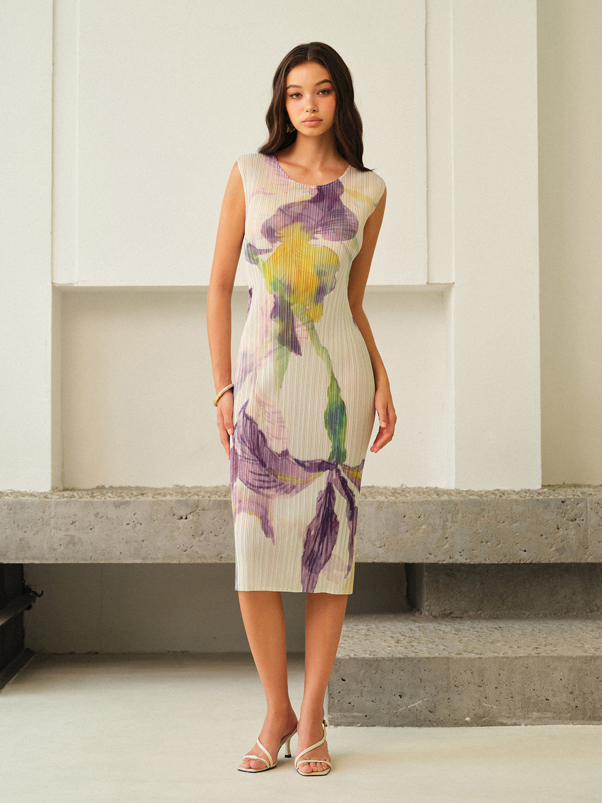 Robe sans manches à imprimé floral