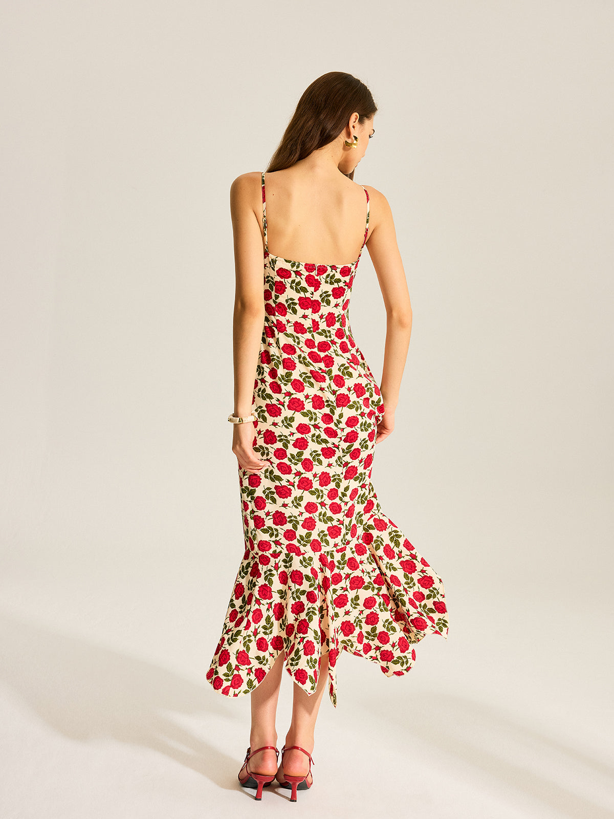 Robe longue à imprimé floral et ourlet à volants