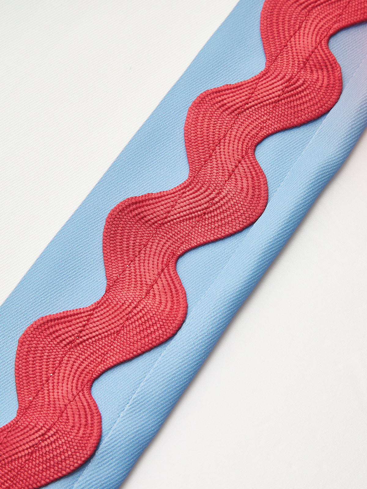 Gestreifte Hose mit Taschen