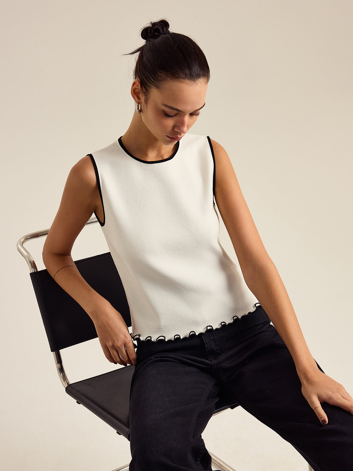 Contrasting Trim Tank Top