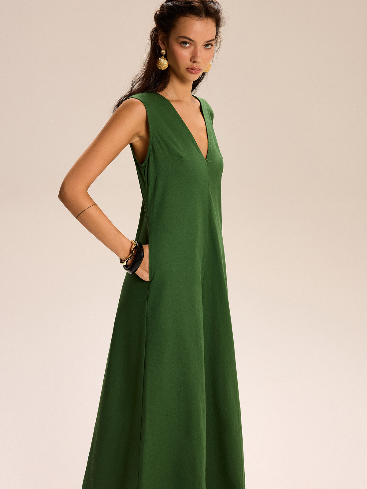 Linen & Cotton Pocketed V-Neck Maxi Dress