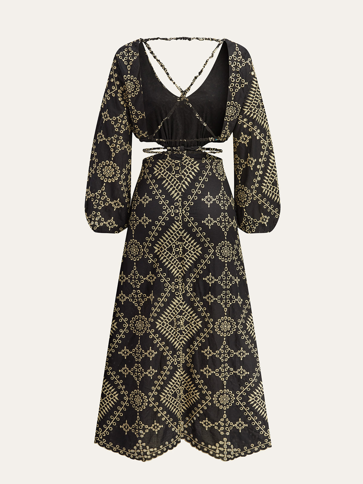 Robe longue ajourée brodée