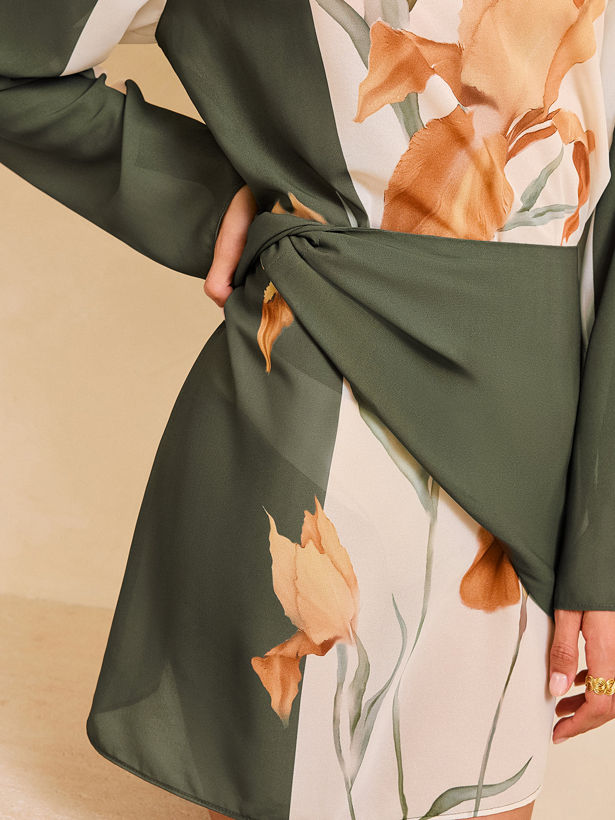 Robe portefeuille à manches longues imprimée à fleurs