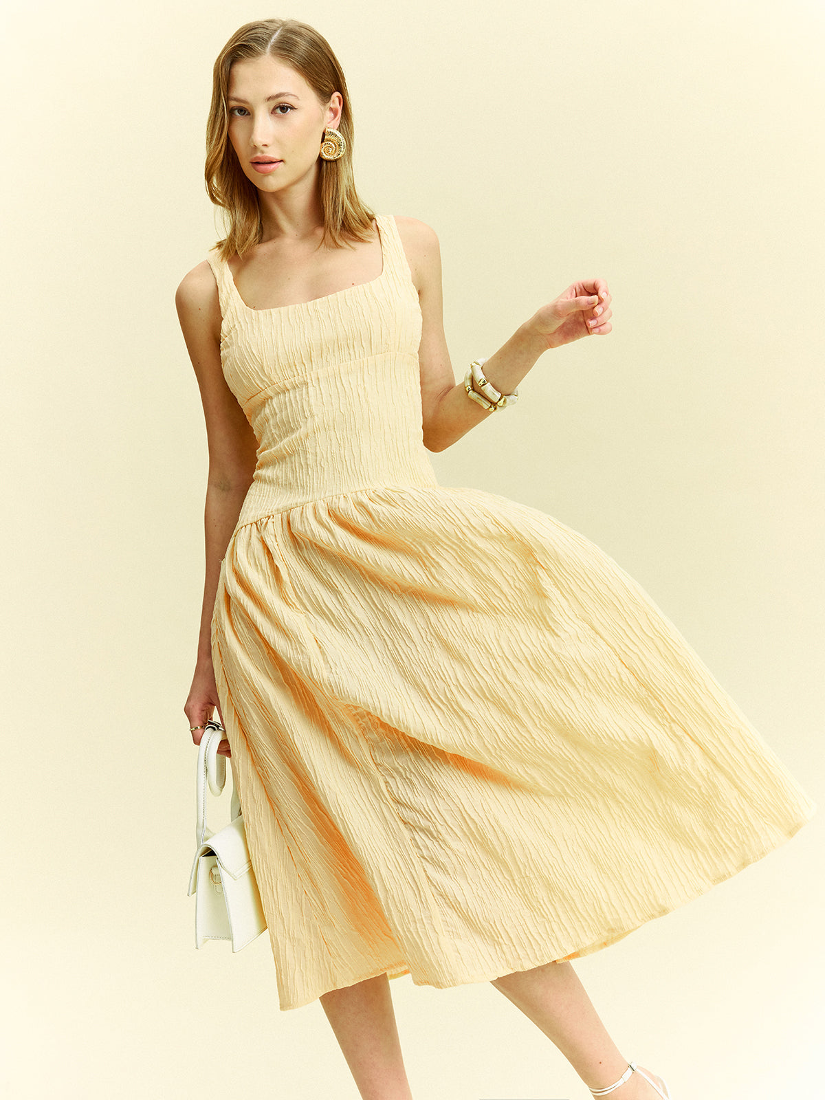 Robe midi texturée sans manches