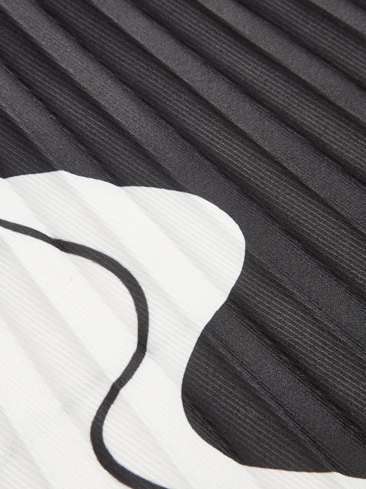 Pleated Abstract Print Skirt