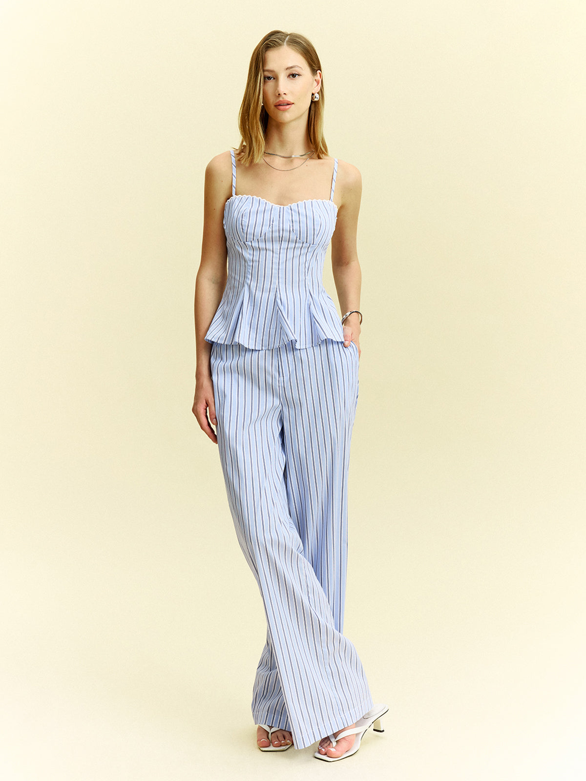 Gestreiftes Peplum-Oberteil und Hose mit weitem Bein Set